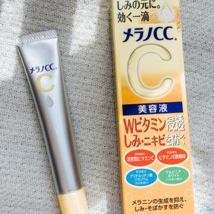 BNIB Rohto Melano CC Intensive Anti-spot VITAMIN C ESSENCE - 20ml